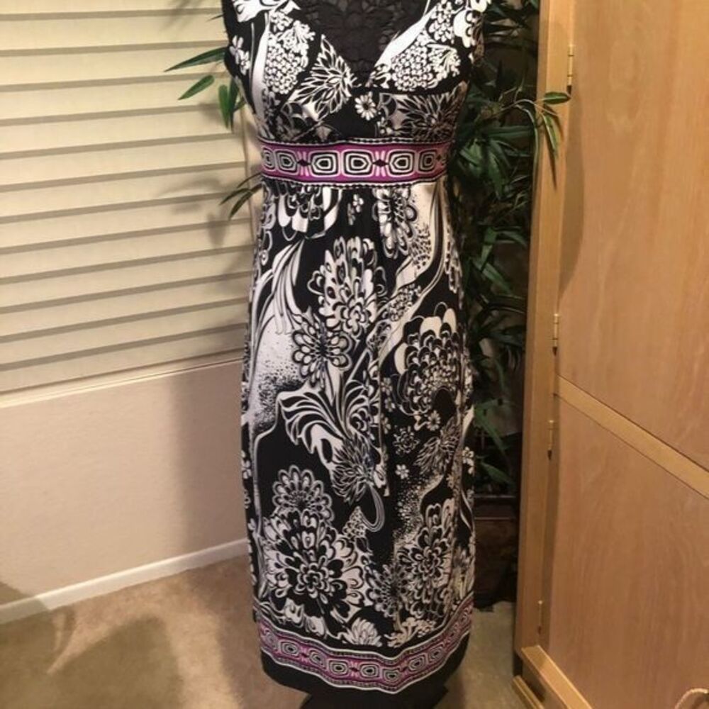 Tropical print dress, size 8, 45” long, black and white